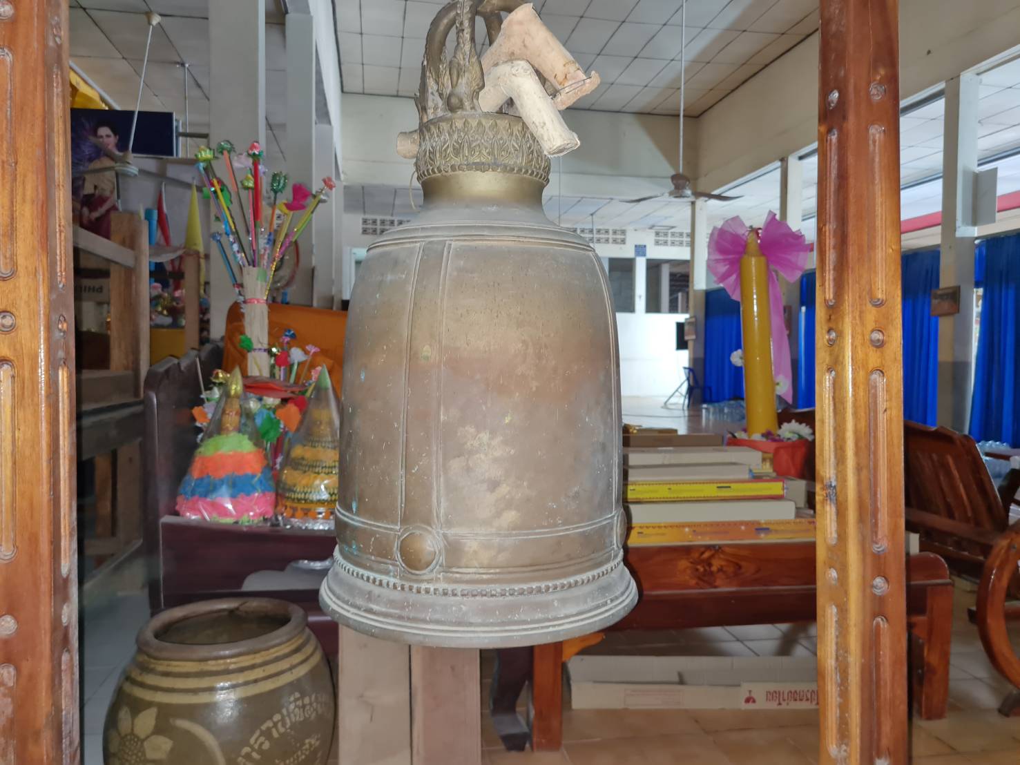 ล่าโจรบาป ขโมยระฆังสัมฤทธิ์ อายุกว่าร้อยปี น้ำหนักร่วม100 กก. หายไป อาศัยช่วงกลางดึกเข้ามายกไปจากวัด 