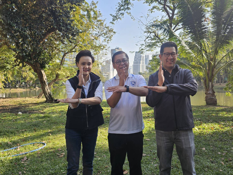 "ศุภจี–เอกนิติ–สีหศักดิ์" ปลื้มเสียงตอบรับชาวกรุง หลังเดินสวนลุมฯ ช่วยผู้สมัครภูมิใจไทย หาเสียง ชี้ข้อเสนอแนะหนุน "เศรษฐกิจ 10 พลัส" ชัดขึ้น