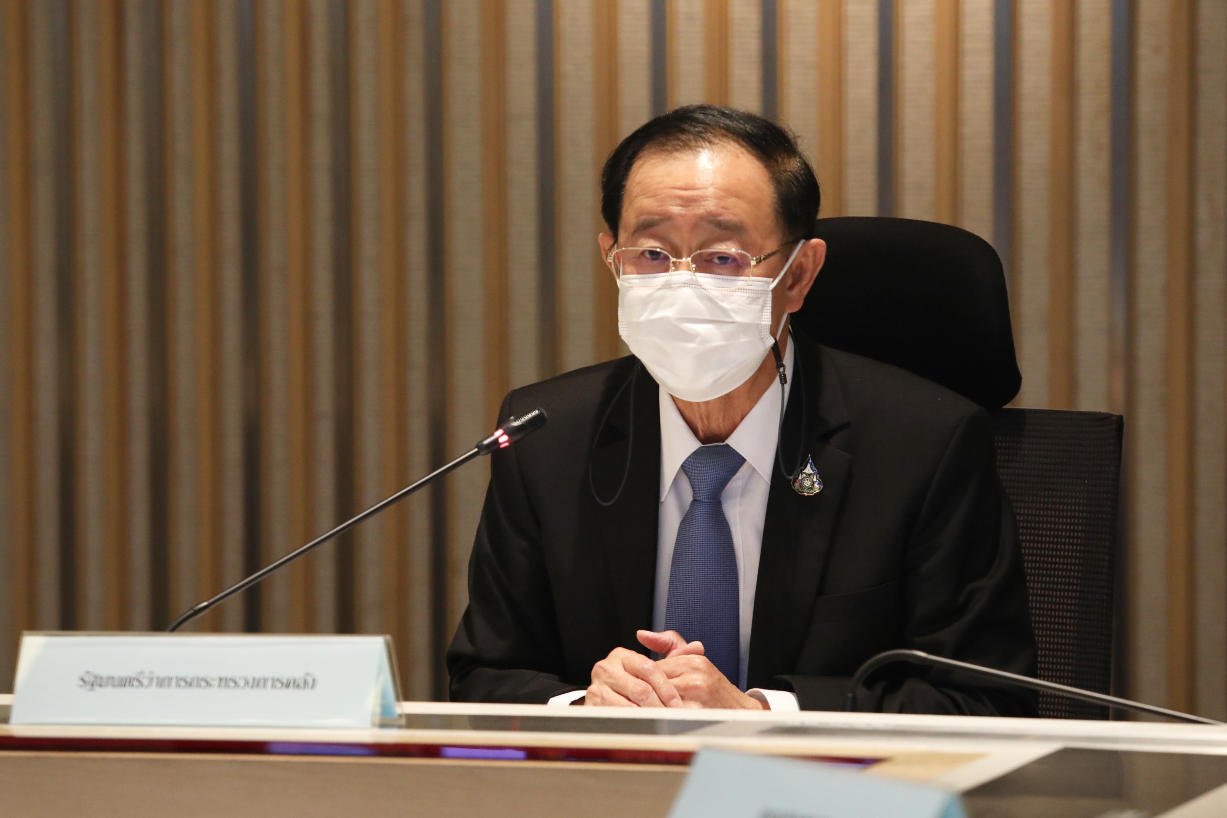 "อาคม" มั่นใจ ศก.ไทยโตสวนวิกฤติโลก เร่งกระตุ้นลงทุนรัฐ-เอกชนขับเคลื่อน ยันขยายเพดานกู้เงินไม่เสียวินัยการคลัง