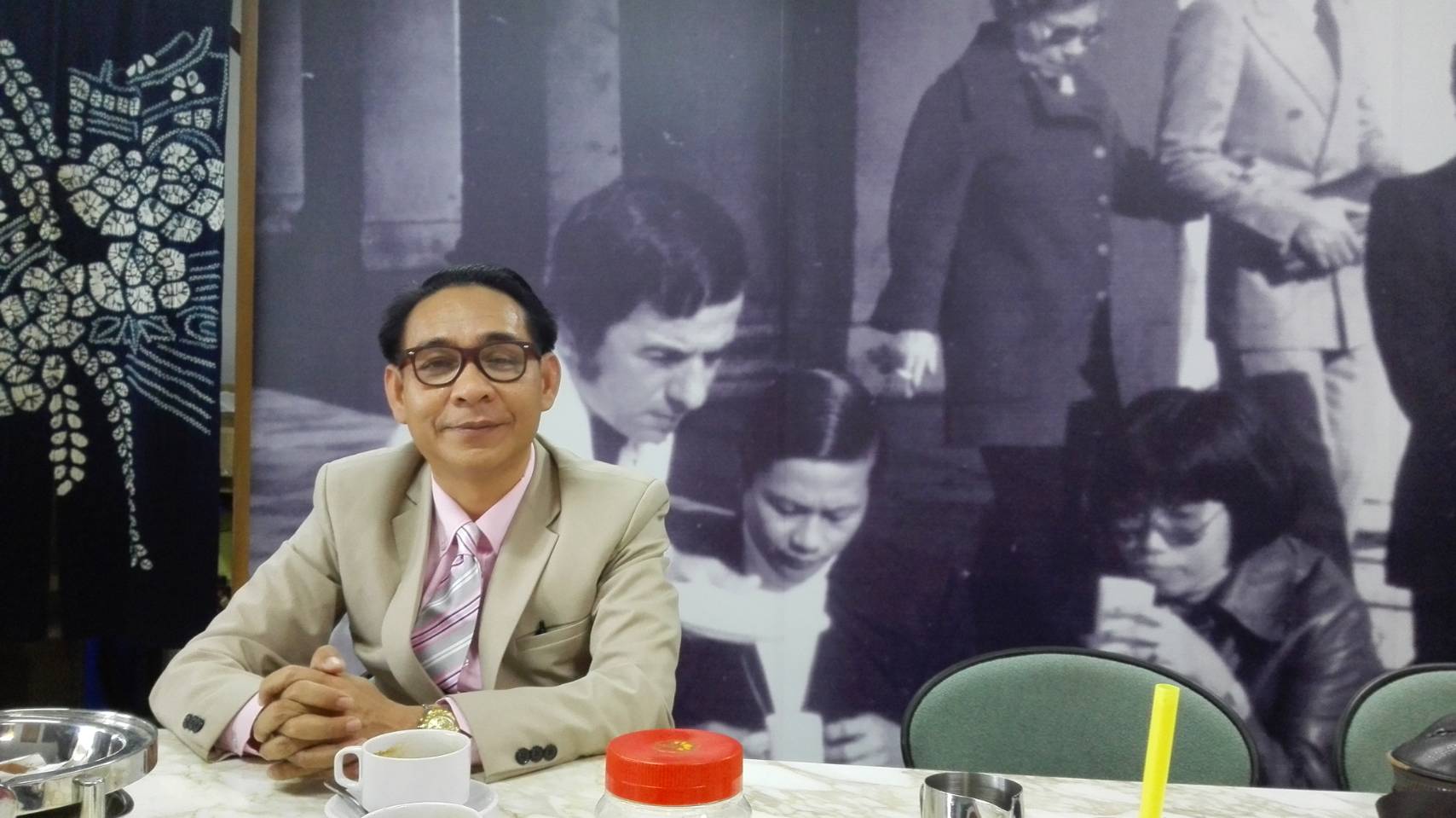 "สุขุม วงประสิทธิ" CEO พรหมชีวา บริษัทเอกชนผู้นำด้าน  Socail Enterprise ธุรกิจเพื่อสังคมไทย ภายใต้สโลแกนประชาชนคือหัวใจ