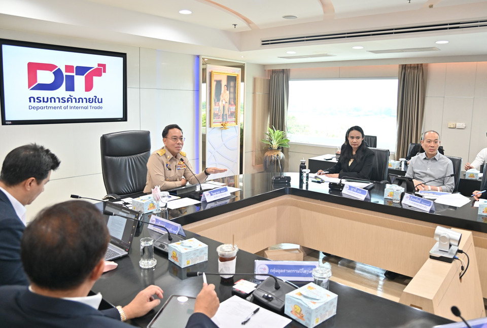 พาณิชย์ติดตามเม็ดพลาสติก-บรรจุภัณฑ์พลาสติก วางแนวทางดูแลปริมาณ–ราคา–การใช้พลาสติกอย่างเหมาะสม