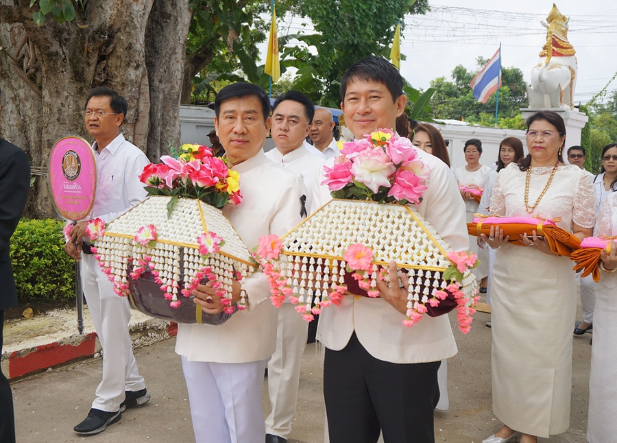  ทิพยประกันชีวิตร่วมทอดถวายกฐินสามัคคี “ปั่นฝ้าย ทอบุญ จุลกฐิน” 