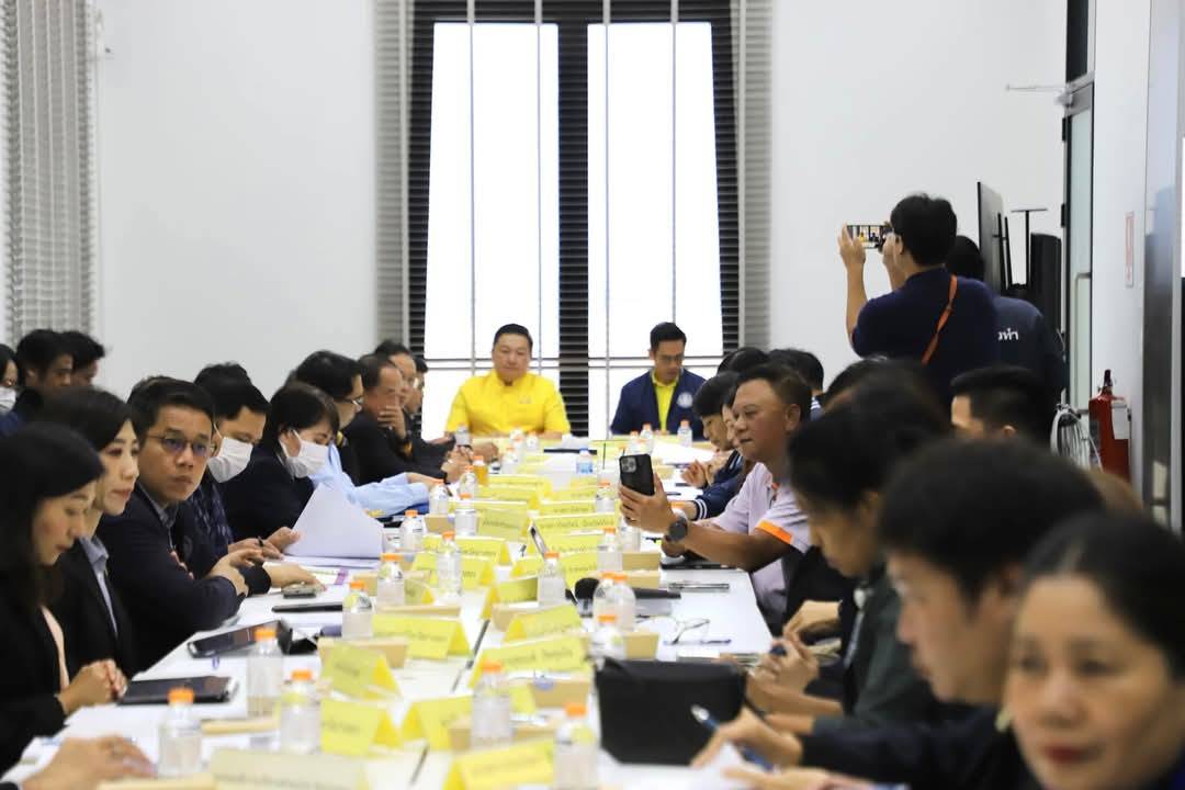 คณะกรรมาธิการการฯผู้แทนราษฎรลงพื้นที่อ่างทองเตรียมผลักดันความร่วมมือพัฒนาพื้นที่รับการลงทุน  