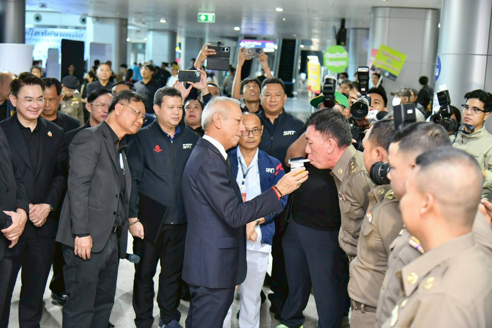 “พิพัฒน์” รณรงค์ความปลอดภัยทางถนนช่วงปีใหม่ 69 “เทศกาลความสุข ทุกที่ทั่วไทย” ตั้งเป้าลดอุบัติเหตุ-การสูญเสียไม่น้อยกว่าร้อยละ 5