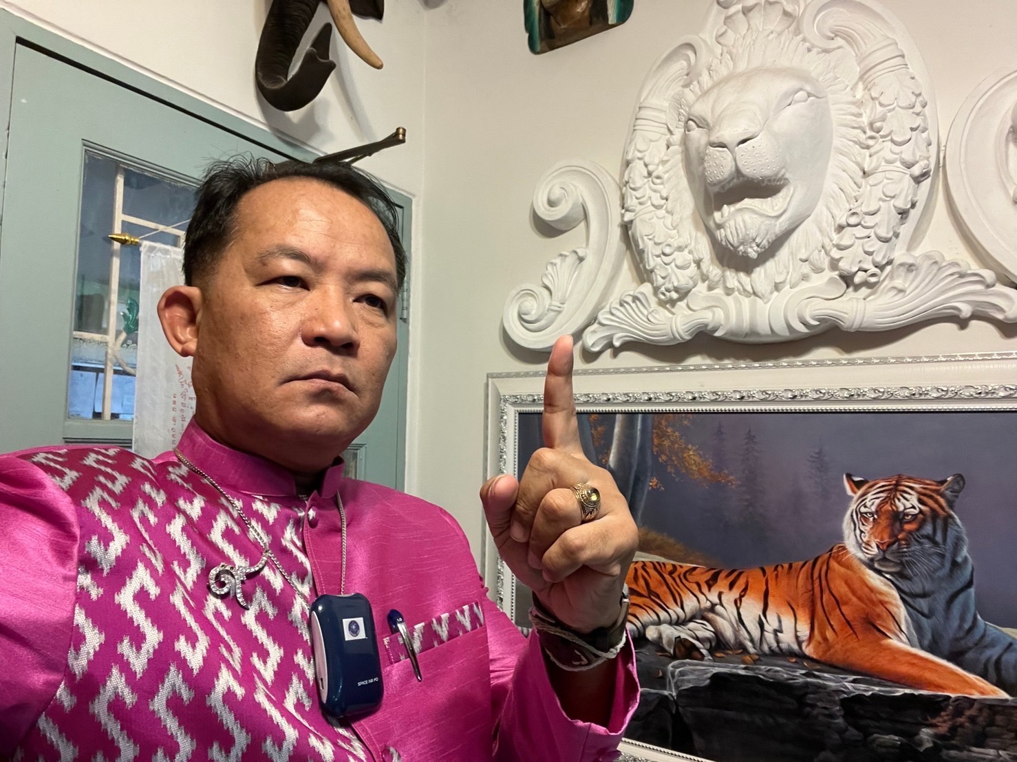 "ศรีสุวรรณ"จ่อร้อง"ป.ป.ช."สอบนายกฯเศรษฐาควักเงินซื้อหวยหนุนคนขายเกินราคา