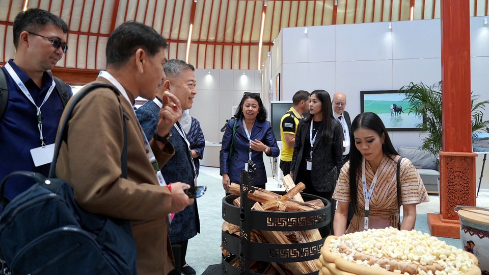 ปลัดเกษตร นำทีมไทยร่วม UNCCD COP17 มองโกเลีย เดินหน้าฟื้นฟูที่ดิน-รับมือทะเลทราย