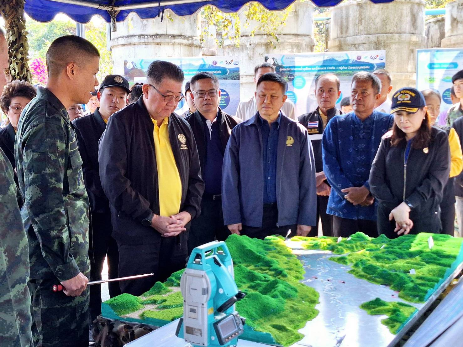 "รองนายกฯภูมิธรรม" ลงพื้นที่แพร่ติดตามซ่อมแซม ฟื้นฟูสะพานข้ามลำห้วยแม่ลาน
