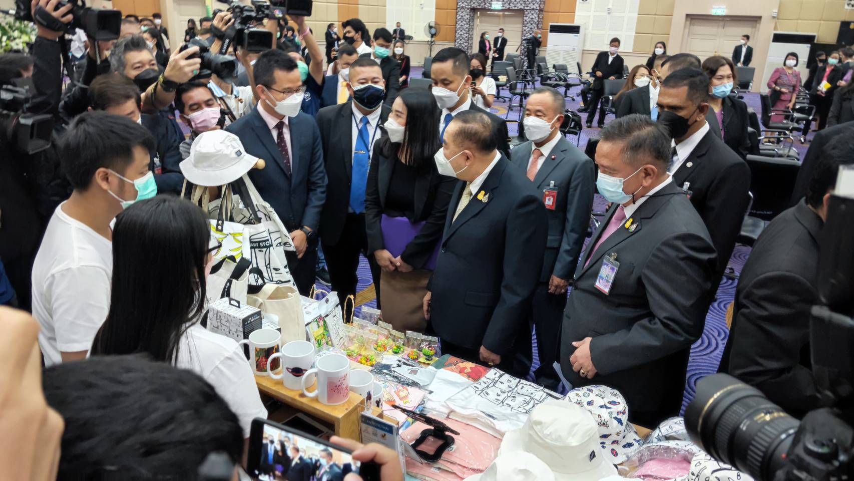 ลุงป้อม ห่วงกลุ่มเปราะบางคนพิการ สั่งแรงงานร่วมมือเอกชน จ้างงานคนพิการเชิงสังคมทั่วประเทศ