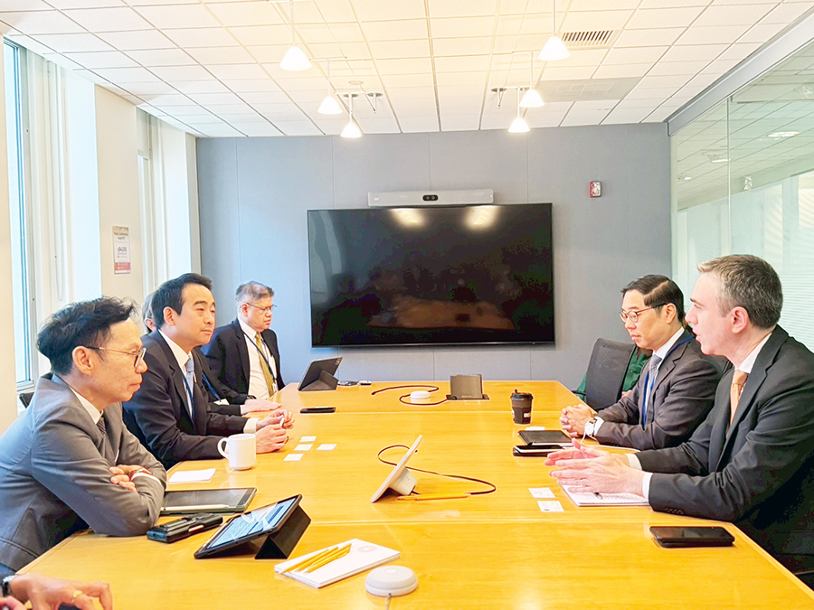 “เผ่าภูมิ” ถก JP Morgan-Moody’s-S&P มั่นใจคงเรตติ้งไทยระดับมีเสถียรภาพ มาตรการรองรับกำแพงภาษีพร้อม