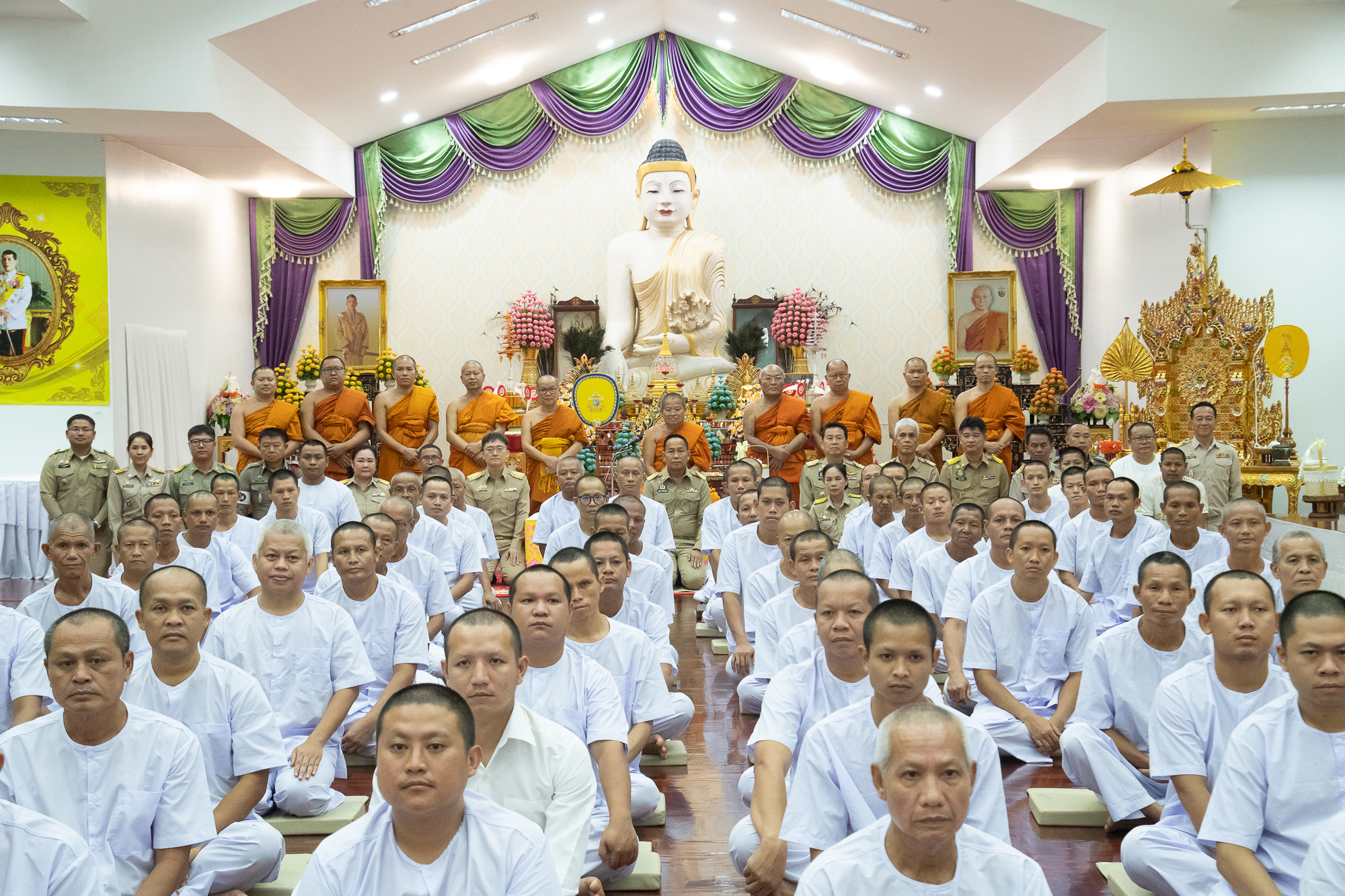 พิธีลาสิกขา โครงการบรรพชาอุปสมบทเฉลิมพระเกียรติพระบาทสมเด็จพระเจ้าอยู่หัว