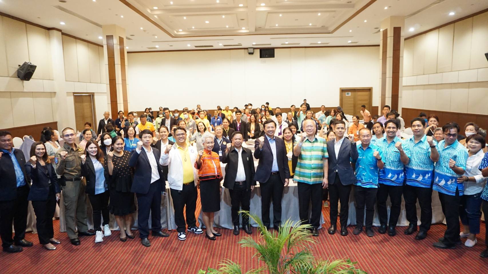 อบจ.ร่วมกับ สำนักงานการท่องเที่ยวและกีฬาจังหวัดชลบุรี จัดโครงกาอบรมอาสาสมัครท่องเที่ยวและกีฬา 