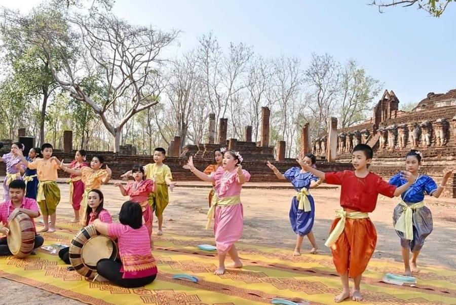 รวมพลังศิลปินพื้นบ้านผลิตคลิปวิถีพอเพียง สู้วิกฤติโควิด-19