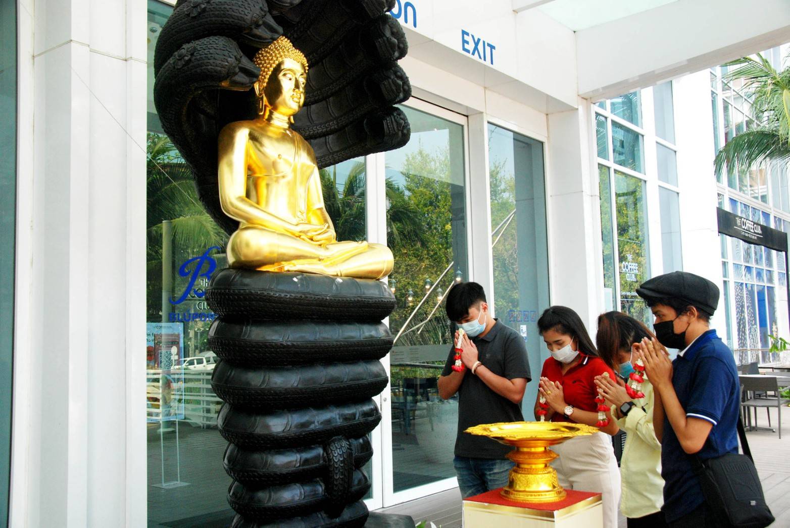 “บูลพอร์ต” เปิดจุดเช็คอิน “พระนาคปรก” ขอพรสู้วิกฤติโควิดและเศรษฐกิจ