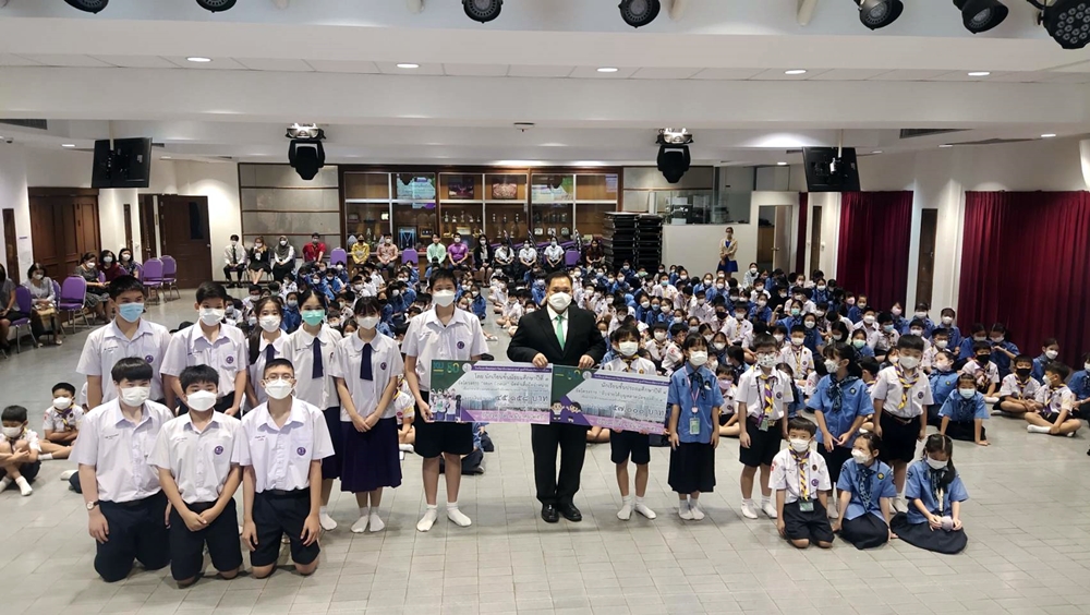 ขอบใจ!! "อธิการบดีจงรัก" ชื่นชม นร.สาธิตเกษตรฯ ช่วยกันทำความดี หาเงินสมทบสร้าง รพ.มหาวิทยาลัยเกษตรศาสตร์ กว่า 1 แสนบาท