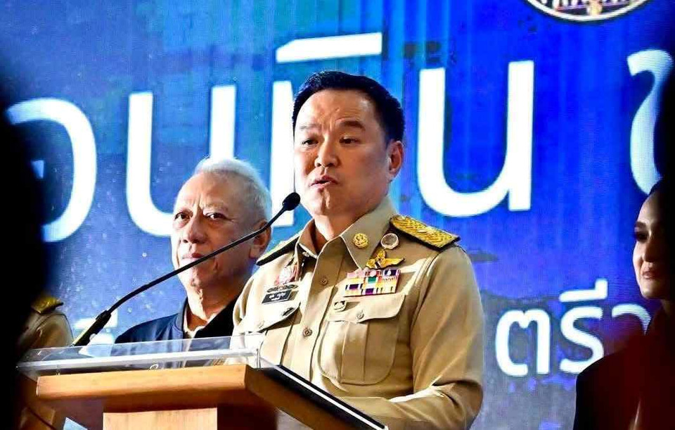 "นิพิฏฐ์" ติงนายกฯ ควรมีมรรยาททางการเมือง หลังแต่งเครื่องแบบตรวจราชการ–ขึ้นเวทีพรรคภูมิใจไทย