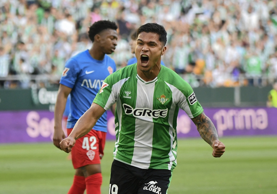 "เบติส" เฮลั่น! ชนะ "เอลเช่" 2-1 การันตีตั๋วแชมเปี้ยนส์ลีก ในรอบ 21 ปี