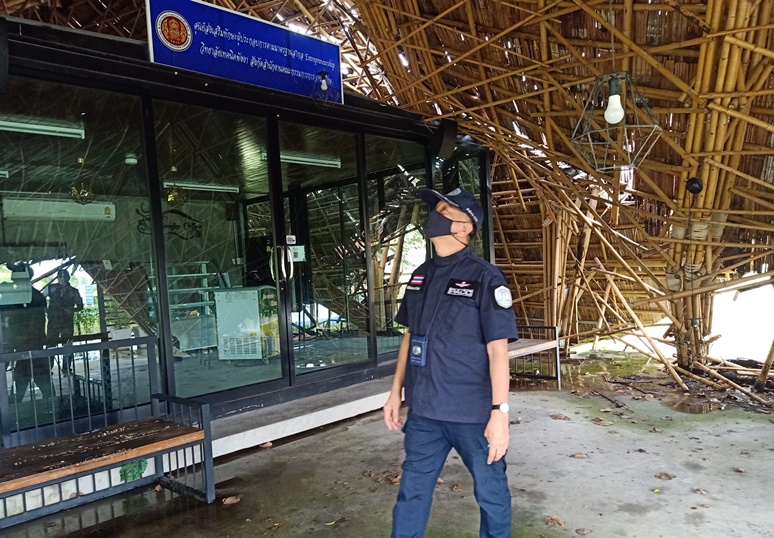 ปปท.เขต 8 ตรวจอาคารกระดองเต่าแห่งที่ 2 วิทยาลัยเทคนิกพังงาสาขา 2   พบพิรุธใช้วัสดุบางจุดแตกต่างกัน
