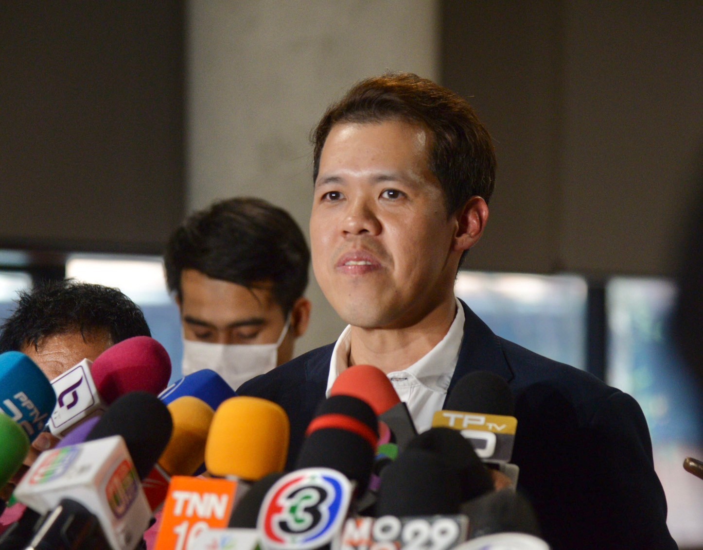 "ฝ่ายค้าน" เตรียมวางกรอบซักฟอก "รัฐบาลเศรษฐา" หวังเขย่าครม. ป้อง "ธิษะณา" อ่านตัวเลขผิด "ไอซ์" อภิปรายผิดมาตรา ชี้เพิ่งเป็นสส.สมัยแรก