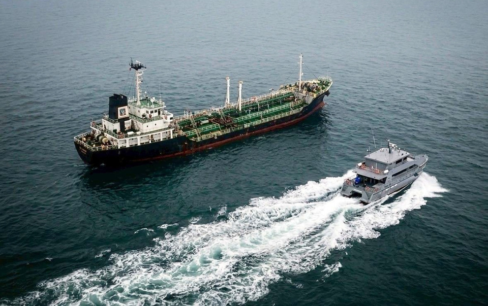 รอง ผบ.ตร. สั่งตรวจเรือขนน้ำมันต้องสงสัยอ่าวไทย เดินเรือล่าช้าผิดปกติ