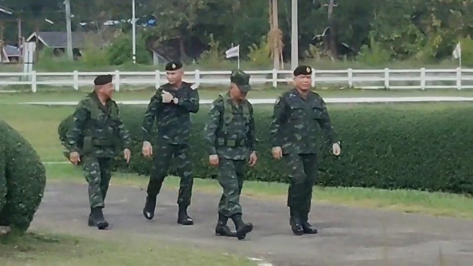 แม่ทัพภาคที่ 2 ข้ามแดนช่องจอม ประชุมลงนามถอนอาวุธไทย-กัมพูชา เฟสแรกเริ่มเที่ยงคืนนี้ 