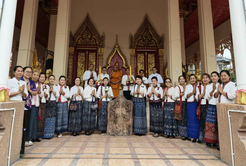 สภาวัฒนธรรมกาฬสินธุ์ จัดใหญ่โครงการถวายเทียนพรรษา 9 วัด 9 มงคล ปีที่ 9 ตามรอยประวัติศาสตร์เมืองกมลาไสย