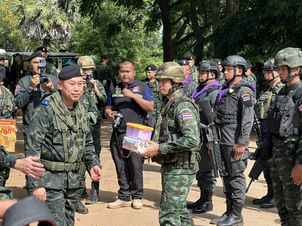 มทภ.1 ลุยชายแดนสระแก้ว สั่งเร่งล้อมรั้วหนามกันรุก ยึดนโยบายรัฐเข้ม 