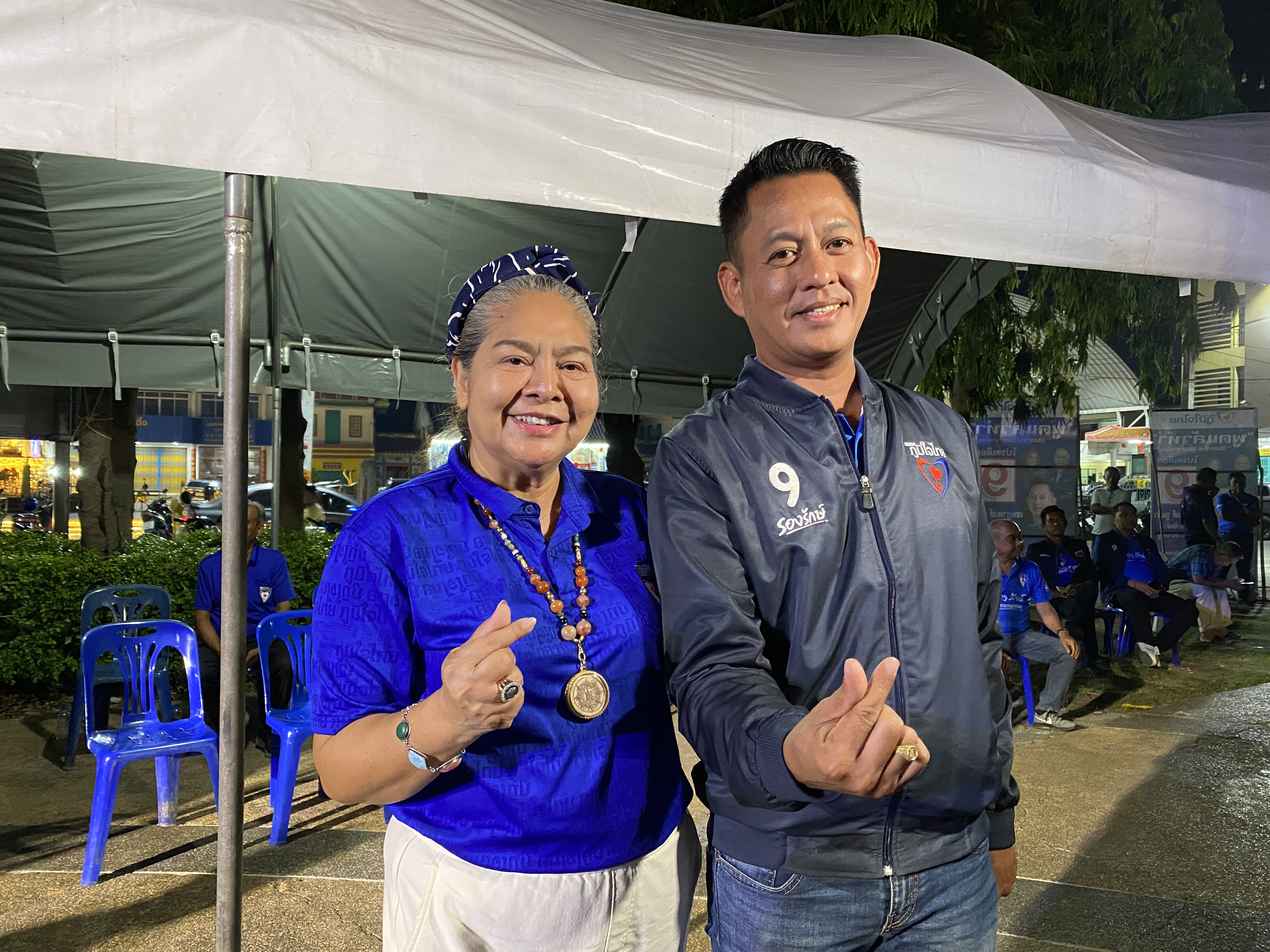 "ดร.นาที"แม่ทัพภาคใต้ภูมิใจไทยเดินสายหาเสียงที่สงขลา มั่นใจตอกเสาเข็ม ส.ส.ภาคใต้ 20 ที่นั่งขึ้นไป