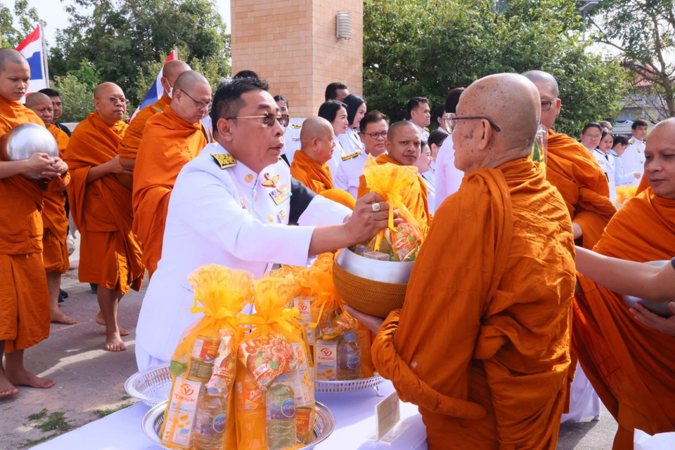 ระยองจัดพิธีเฉลิมพระเกียรติ ร.6 ครบ 100 ปี วันสวรรคต และ 100 ปี วันประสูติ เจ้าฟ้าเพชรรัตนฯ