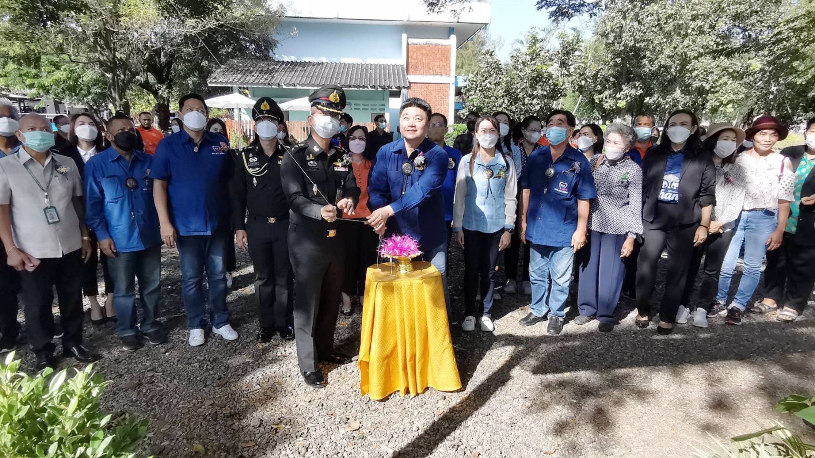 รอง ผบ.มทบ.26-นายก ทม.บุรีรัมย์ ปลูกไม้ผลพระราชทานฯ และติดตามโครงการทหารพันธุ์ดี ของ รร.เทศบาล 3 