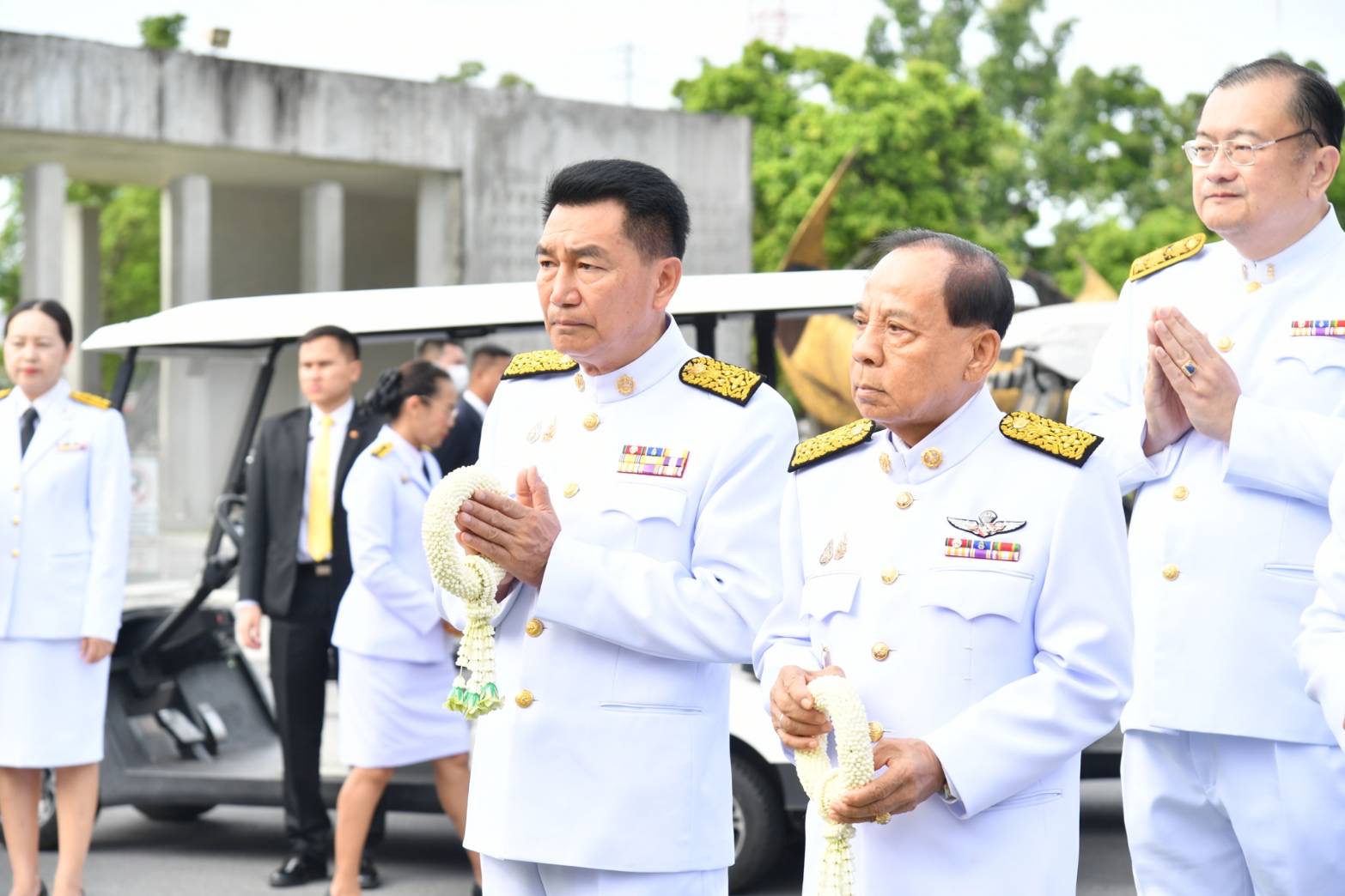 รัฐสภาจัดงานสถาปนาครบรอบ 93 ปี “ประธานวุฒิสภา” นำถวายราชสดุดี พร้อมอวยพรขอให้ ขรก. ทำหน้าที่เพื่อประชาชน