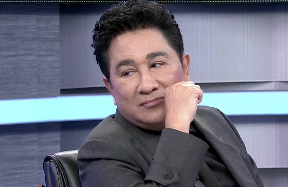 “เอกชัย ศรีวิชัย” รับไม่ชอบ “เอม วิทวัส” ต่อสายตรงเคลียร์ใจกลางรายการ 