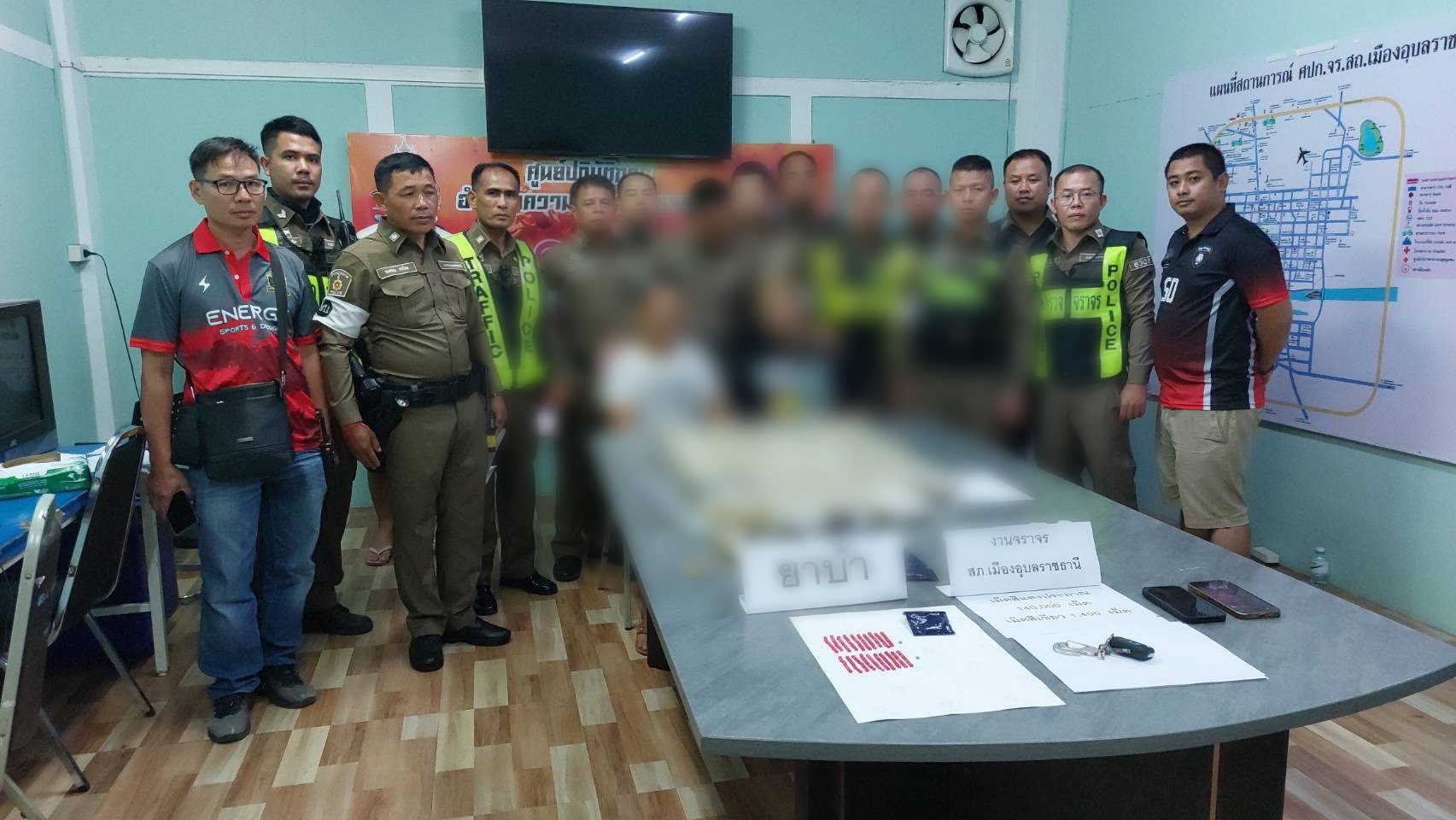 จับ 2 นักดนตรี ชาวจังหวัดมุกดาหาร ตกงานรับจ้างส่งยาบ้า 140,000 เม็ด