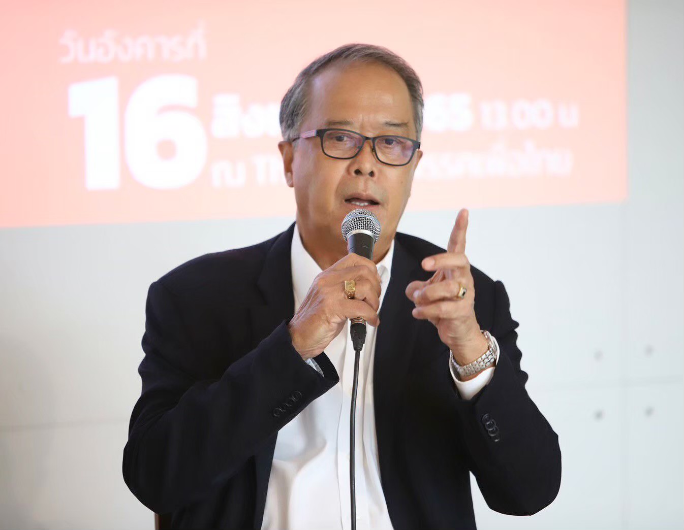 "เพื่อไทย " สวนกลับ ! เตือน "สนธิญา" แจ้งเท็จยุบพรรคเพื่อไทย เจอโทษจำคุก 5ปี 