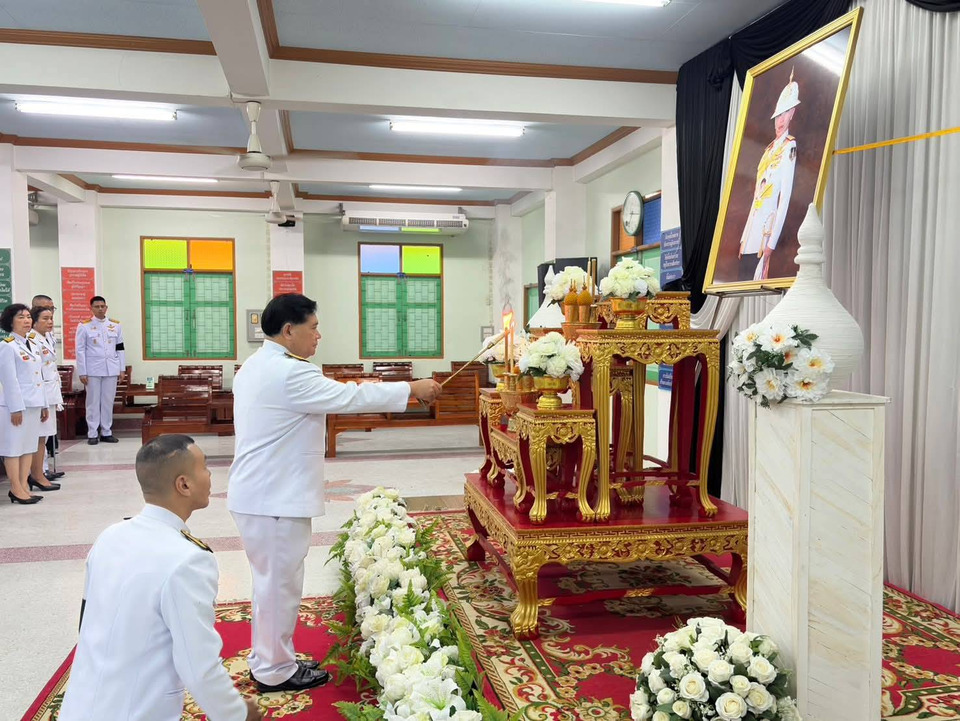 อ่างทองจัดพิธีทำบุญตักบาตร–บำเพ็ญกุศลสัตตมวาร 7 วัน น้อมถวายเป็นพระกุศลแด่ เจ้าฟ้าพัชรกิติยาภาฯ 