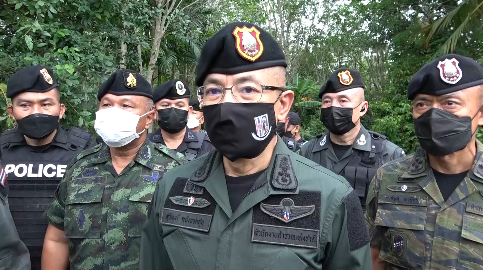 ผบ.ตร.ลงพื้นที่เหตุปะทะที่ปัตตานี เผยคนร้ายตาย 2 ยึดอาวุธปืน ระเบิด