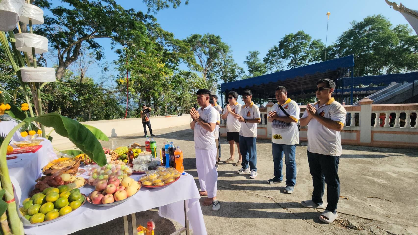 วัดหินโค้ง จ.ระยอง พุทธาภิเษกเหรียญเจริญพรบนฉลองอายุวัฒนมงคลหลวงตาชัย ครบ 85 ปี และหารายได้บูรณะปฏิสังขรณ์วัดหินโค้ง