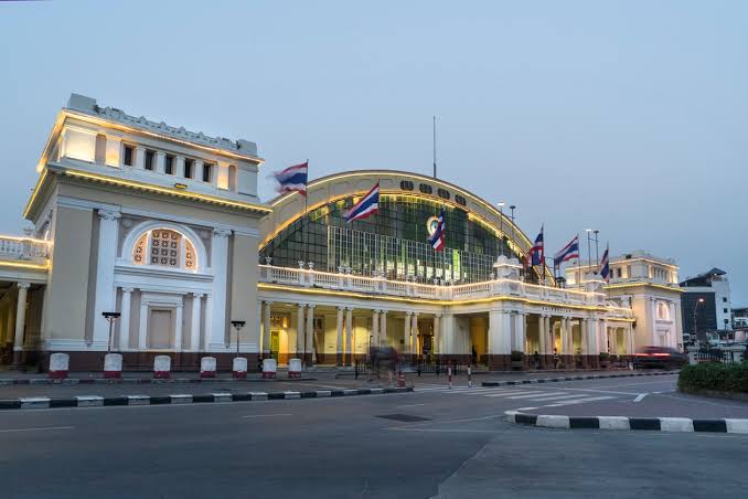 "ศักดิ์สยาม" ฟังกระแสสังคม ทบทวนแนวทางปิดสถานีรถไฟหัวลำโพง
