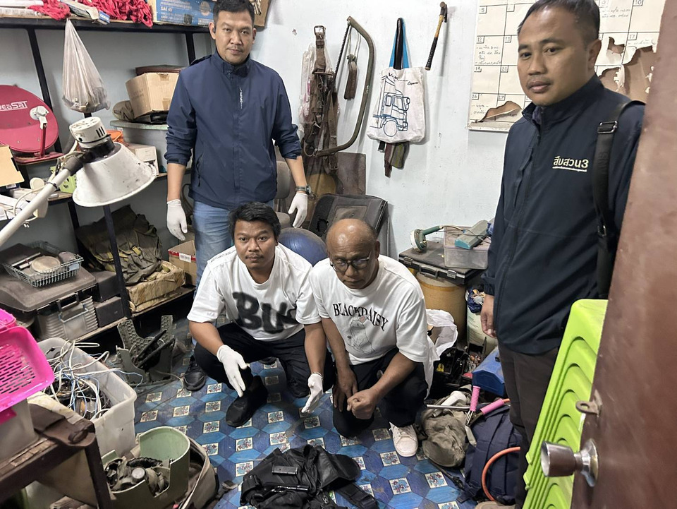 ตร.บุกรวบมือปืนบุกชิงทองโคราช ยิงข่มขู่ร้านทอง อ้างหนี้ท่วมก่อเหตุ