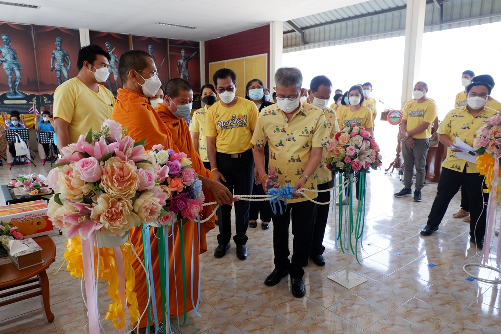 พลังบวร-พ่อเมืองอ่างทอง ร่วมเปิดศูนย์ช่วยเหลือสังคมตำบล