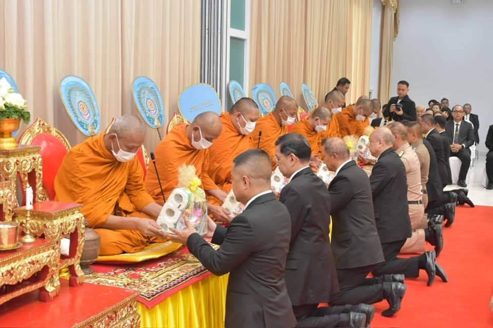รองผู้ว่าฯพังงา ร่วมวางพวงมาลาเนื่องในวันรพี รำลึกพระบิดาแห่งกฎหมายไทย