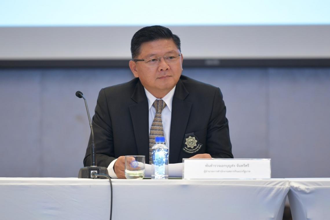 กองสลากฯ มอบเงินช่วยเหลือ "ปชช.-ตำรวจ-ทหาร" ที่เสียชีวิตและบาดเจ็บจากเหตุความรุนแรงที่โคราช 