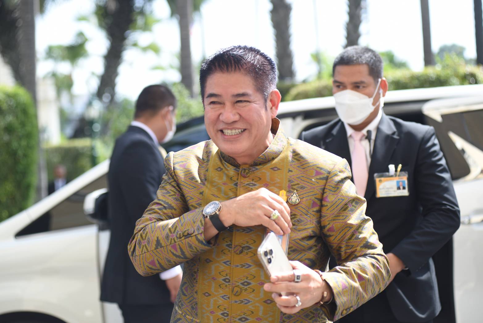 "ธรรมนัส" ยังไม่รู้เรื่อง "บิ๊ก ขรก.กระทรวงฯ"  ถามสื่อ "อะไรคือสวิงกิ้ง" 