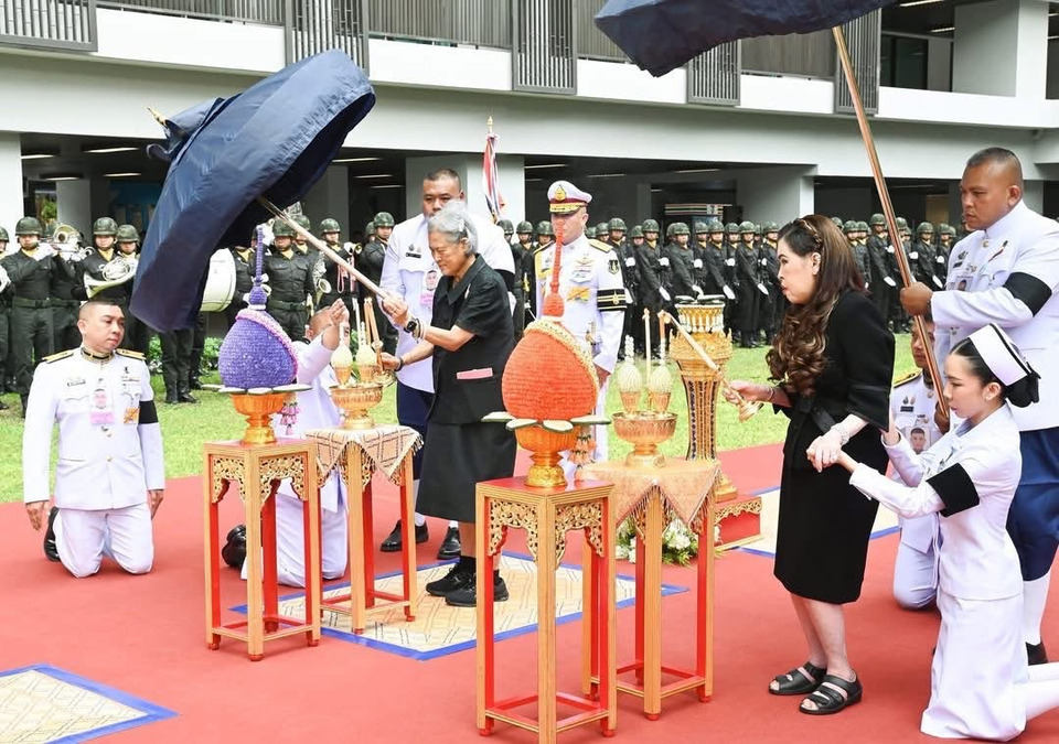 "กรมสมเด็จพระเทพฯ" เสด็จพระราชดำเนินไปทรงเปิด พระบรมราชานุสาวรีย์ 