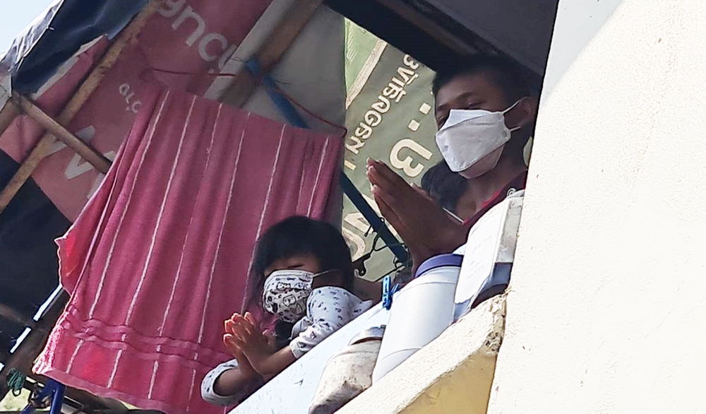 วอนช่วยเหลือ!! 2 หนูน้อยติดโควิด อาการเริ่มหนักขึ้นทุกวัน ไร้หน่วยงานดูแล