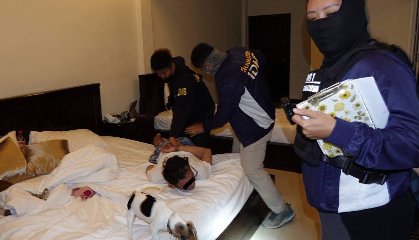 "บิ๊กจ๋อ"รวบ 2 ยุ่นเลือดยากูซ่า อุ้มซ้อมข้ามคืนก่อนบังคับกินอุนจิ 