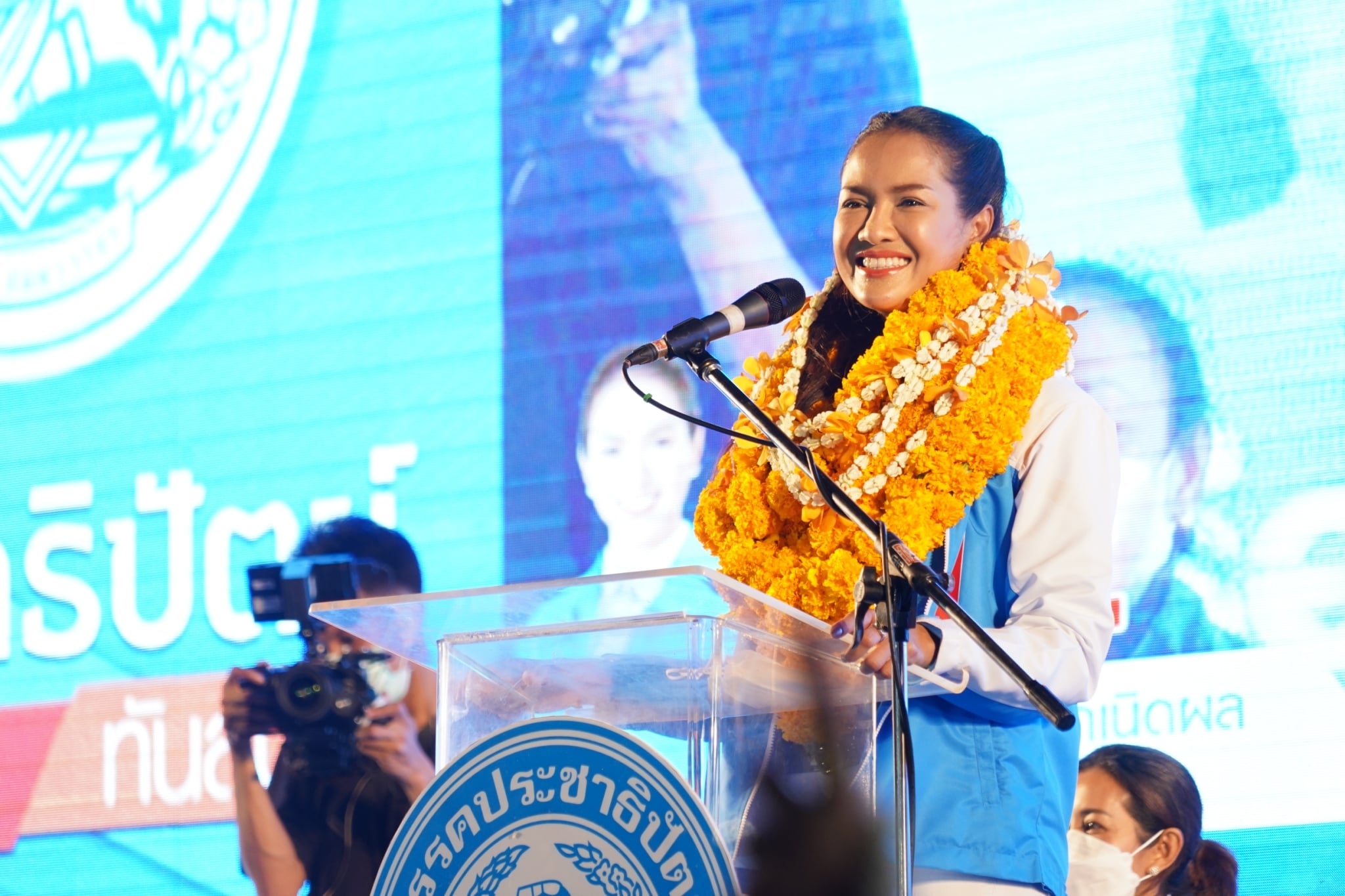 กกต.ประกาศรับรอง "สุภาพร กำเนิดผล" นั่งส.ส.สงขลา เขต 6  "อิสรพงษ์ มากอำไพ" ชุมพร เขต 1 อยู่ในระหว่างตรวจสอบ