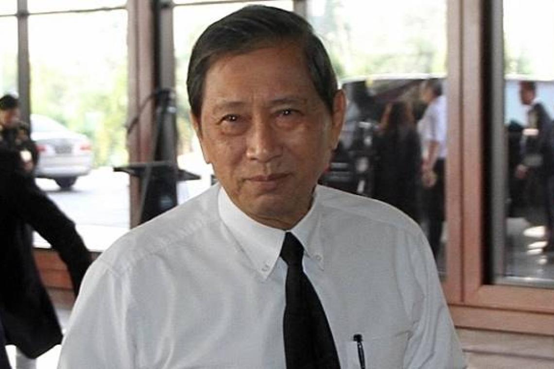 หมายจับปลอดประสพ อ้างป่วย-เบี้ยวนัดศาลฯโทษฐานโยกย้ายมิชอบ