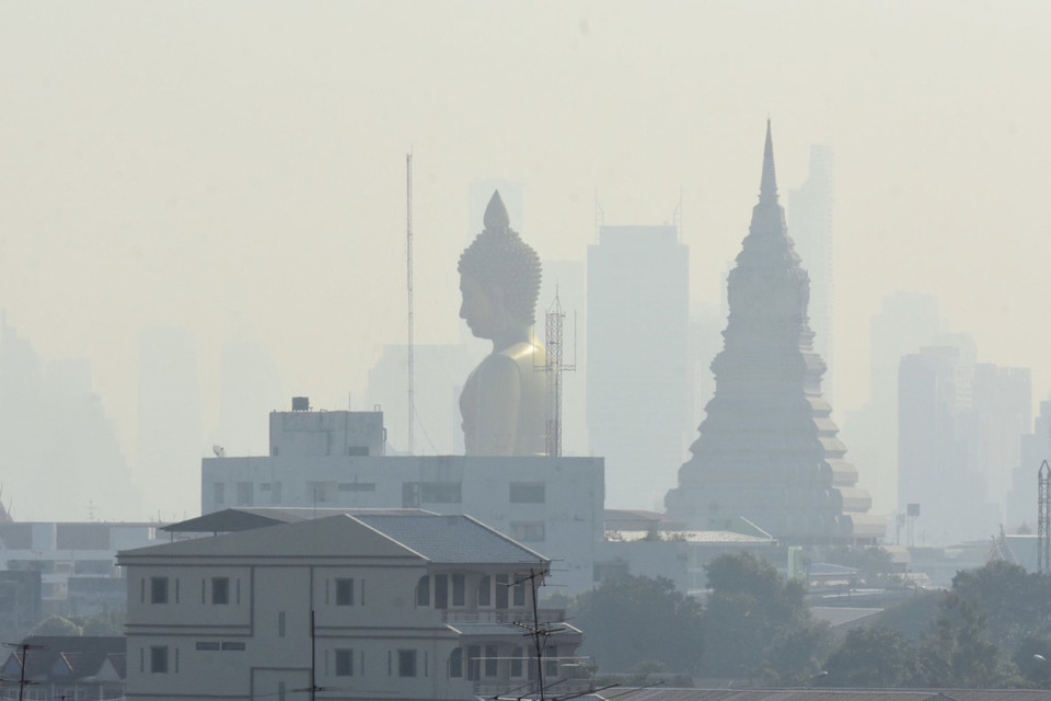 PM2.5 วิกฤตหลายพื้นที่! ค่าฝุ่นพุ่ง 150–180 ไมโครกรัม “รัฐบาล”เตือนประชาชนเพิ่มความระมัดระวัง ดูแลสุขภาพเข้ม