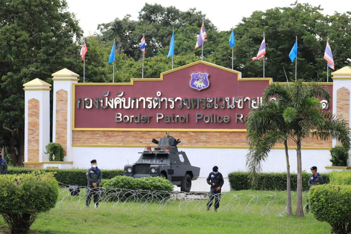 "ศูนย์ทนายสิทธิฯ" ทวีต มีผู้ไปชุมนุมแยกราชประสงค์ ถูกจับ 6 คน ไปยัง ตชด.ภาค 1