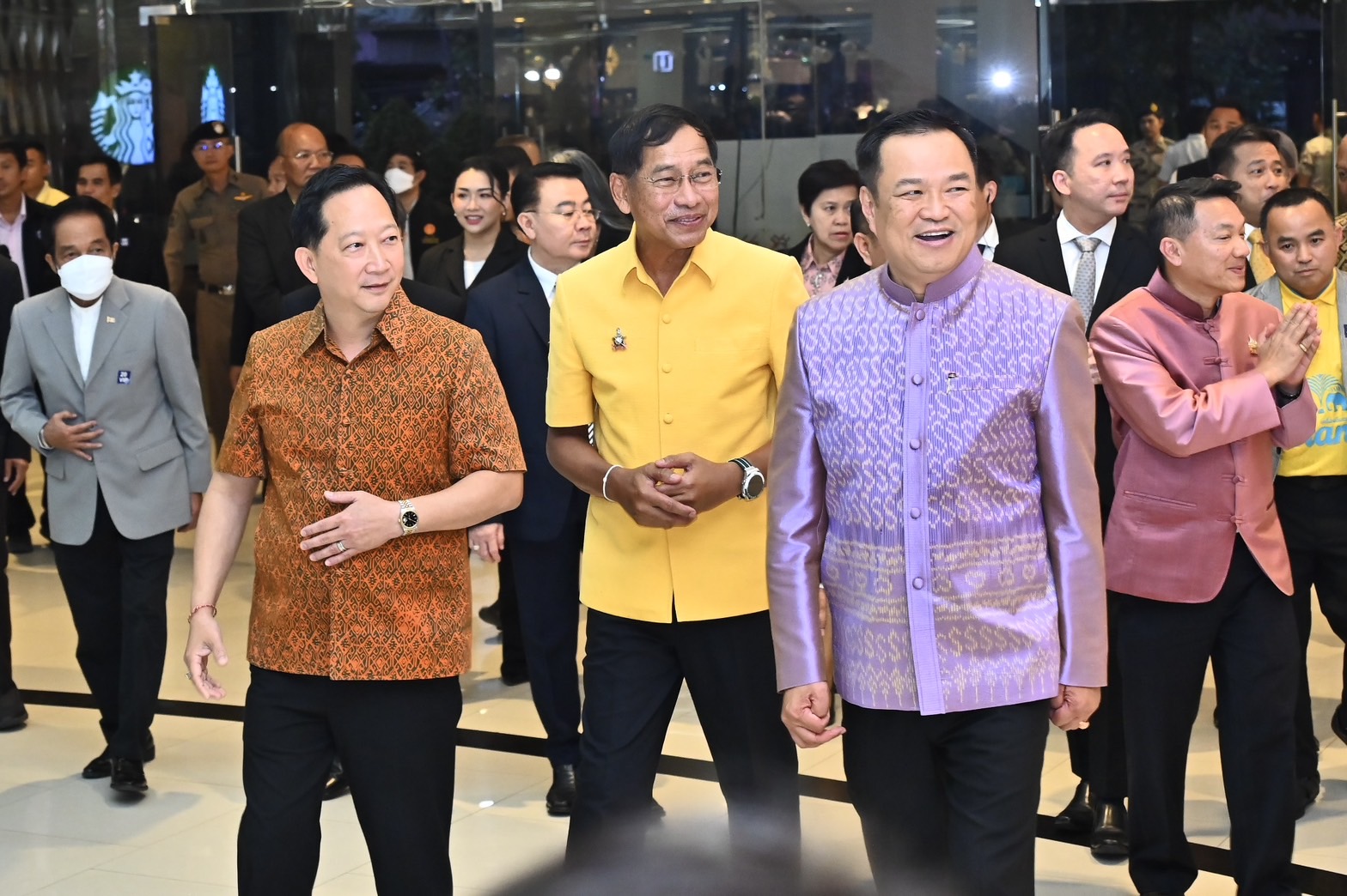 “อนุทิน” ยึด “ปทุมธานี” เมืองต้นแบบกระจายอำนาจ ยินดี “บิ๊กแจ๊ส” นั่งนายกฯ อบจ ชื่นชม “ผู้ว่าฯ” ทุ่มเททำงาน